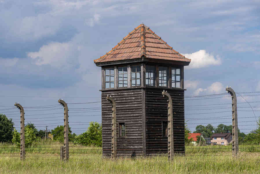 Polonia 100 - Auschwitz ll-Birkenau.jpg